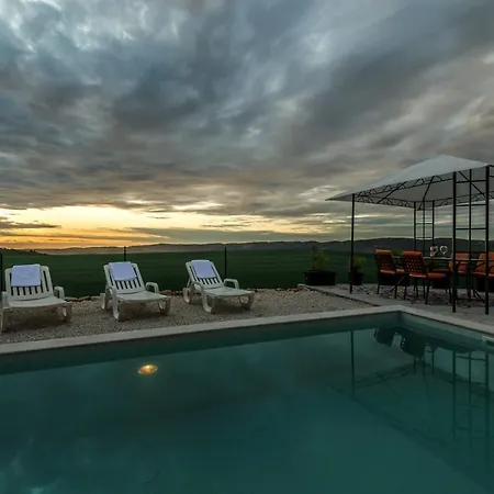 Villa Art House With Pool *
